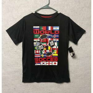 World Soccer Shirt Boys Large Black 2018 Flags Graphic Striker Polyester Tee